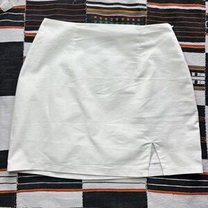 Sabo Skirt White Mini. Side Zipper. Linen Blend. Made In Australia. Medium. Boho